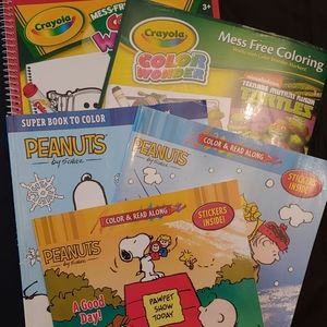 3 snoppy and 2 Color Wonder coloring books